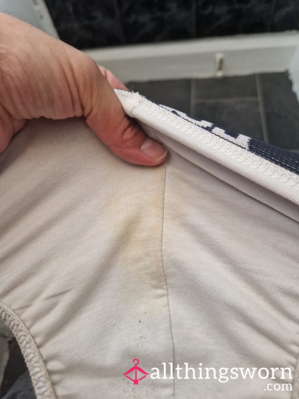 3 Day Worn Lonsdale Pants Mexican Stand Off Who Pays Wins CUM SPOTS VISIBLE( STRAY PUBES NOW IN THERE PISS STAINED AND MUSKY OUTER PISS STAIN AS INNER LOOKS LIKE SOME