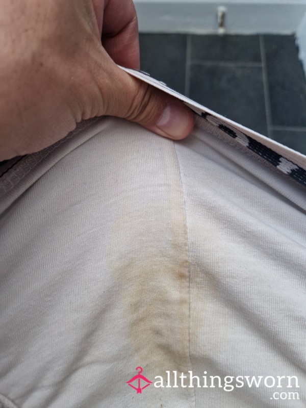 5 Day Worn Lonsdale Pants Mexican Stand Off Who Pays Wins CUM SPOTS VISIBLE( STRAY PUBES NOW IN THERE PISS STAINED AND MUSKY OUTER PISS STAIN AS INNER LOOKS LIKE SOME