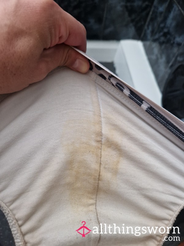 10 Day Worn Lonsdale Pants Mexican Stand Off Who Pays Wins CUM SPOTS VISIBLE( STRAY PUBES NOW IN THERE PISS STAINED AND MUSKY OUTER PISS STAIN AS INNER LOOKS LIKE SOME