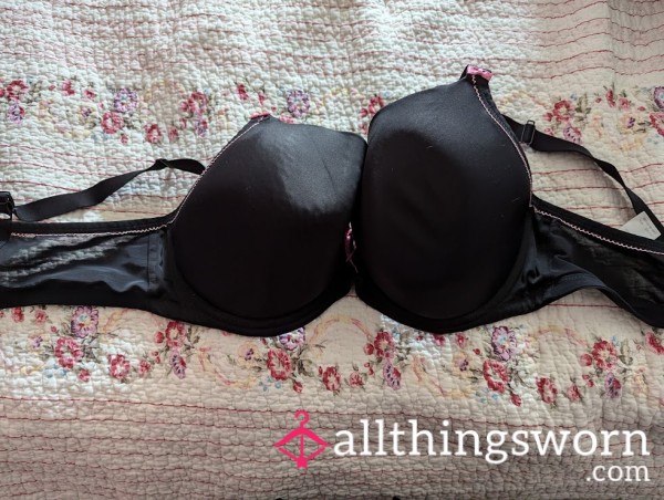 34H // Black Smooth Cup Bra With Bow