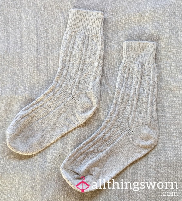 Basic White Socks - Mid Calves