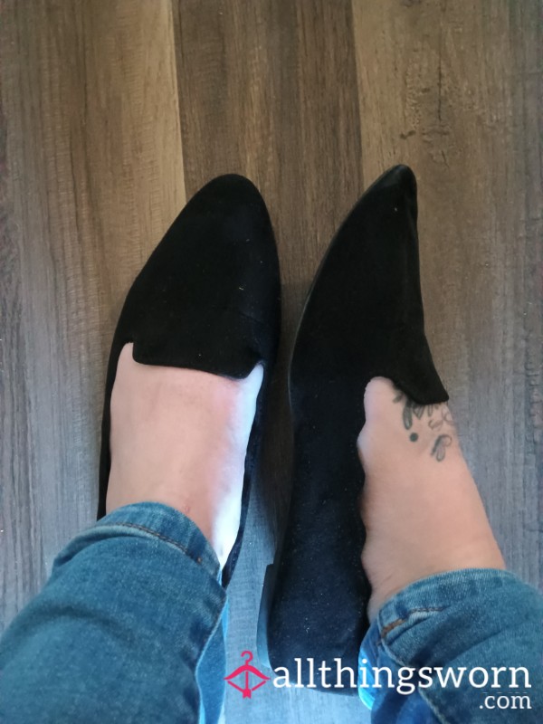 Black Flats Pointed Toes & Nylon Socks