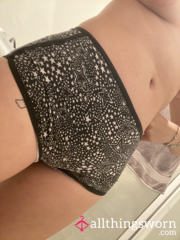 Black Star Patterned Boy Short Panties