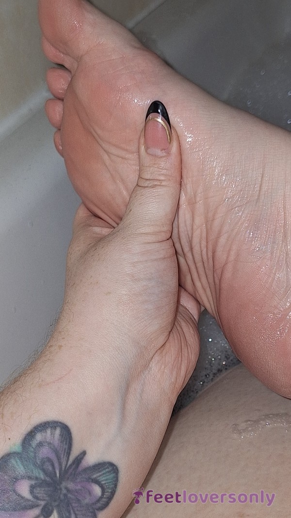 Bubble Bath Foot Rub