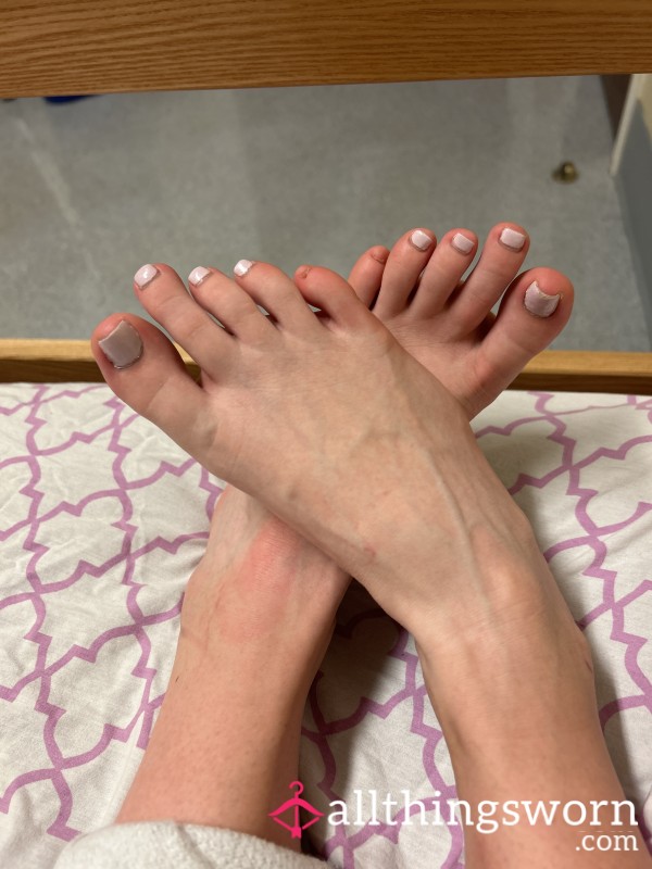 BUY MY PEDICURE - You Pick The Color! THEN CUSTOM PICS + 5 MIN CUSTOM VID