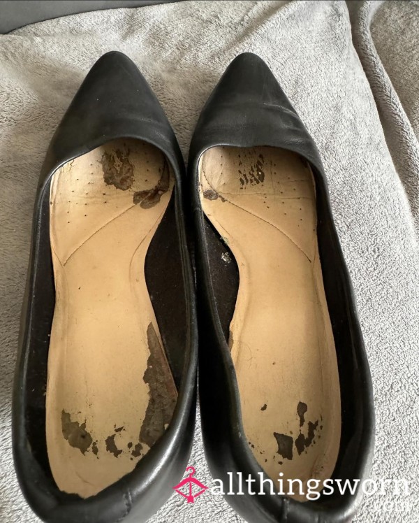 Cabin Crew Well-worn Heels