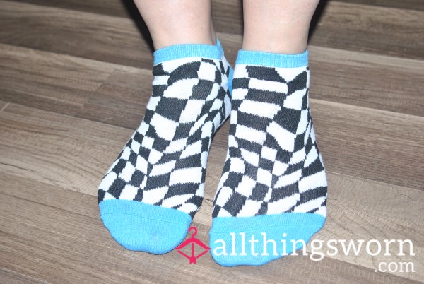 Checkered Flag With Blue Thin Socks