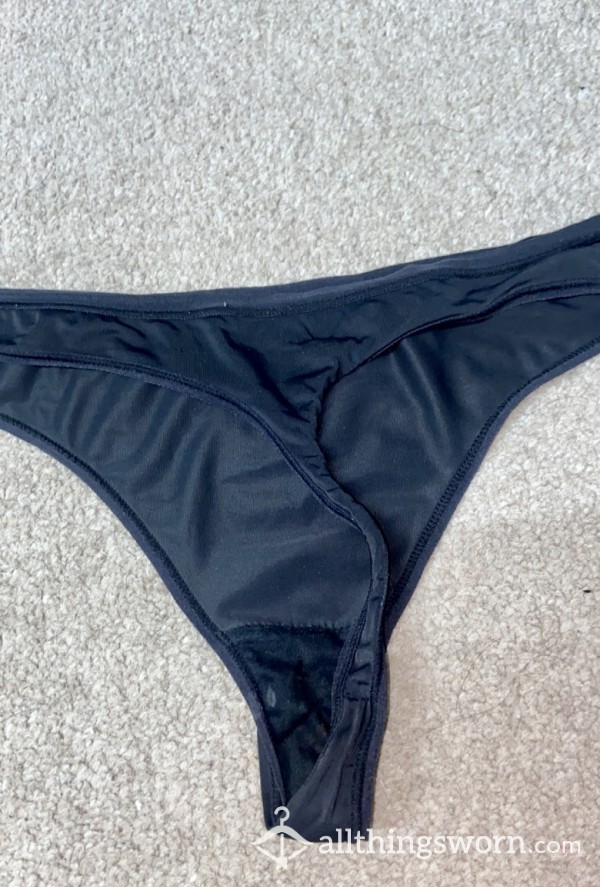 C*mmy Black Thongs