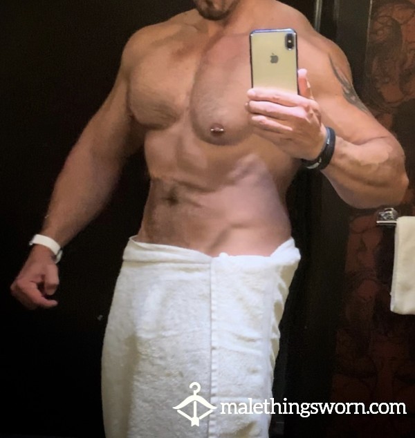 CURRENT GYM TOWEL DEYONGS - LONDON 1843 MUSKY AF MAN SCENT SWEATY BODY, ARMPIT RUBBED & GROIN WIPED EQUALS SKUNKED AF 💪🏽🍆💧💧💧👅 📦 🤪✅