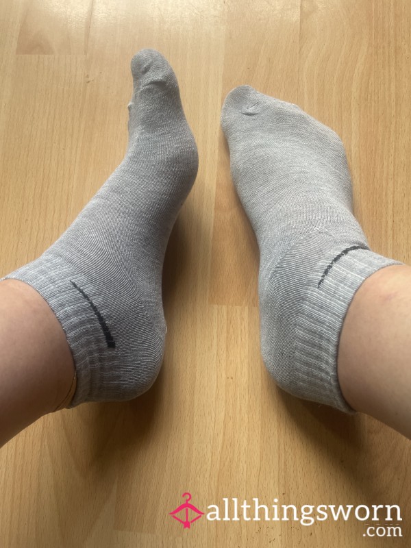 Cute Grey Trainer Socks, 3 Day Wear - Very Smelly