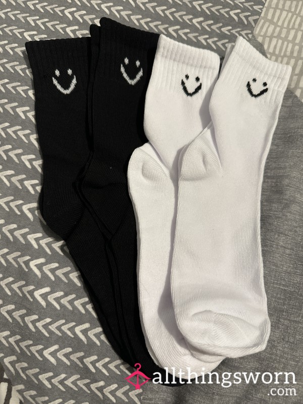 Cute Smiley Socks 🧦