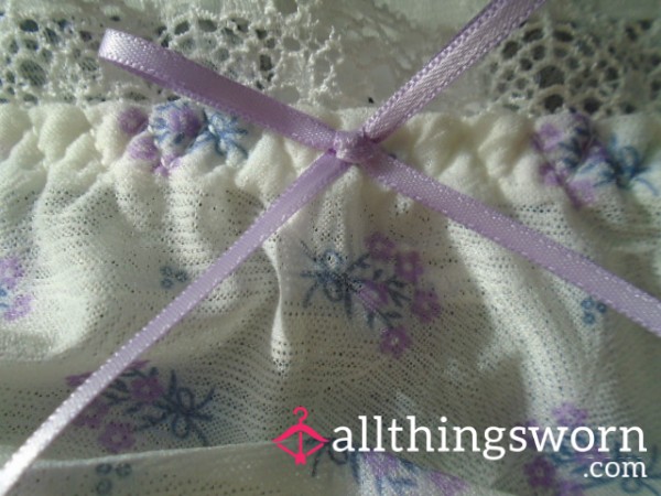 💜Dainty, Frilly, Floral Panties💜