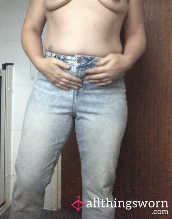 Desperation P In My Jeans 2/3 Mins £15. Topless Inc Face