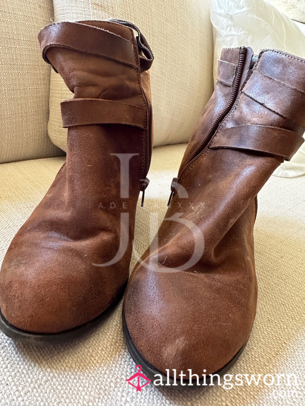 Dirty Brown Booties