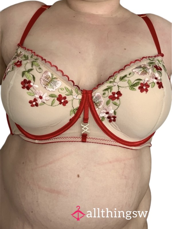 💐 Flor*l Wired Plus Size Bra Worn By A BBW 💐