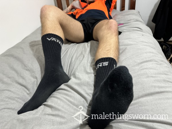 HUMPING BED IN DIRTY SOCKS WORSHIP