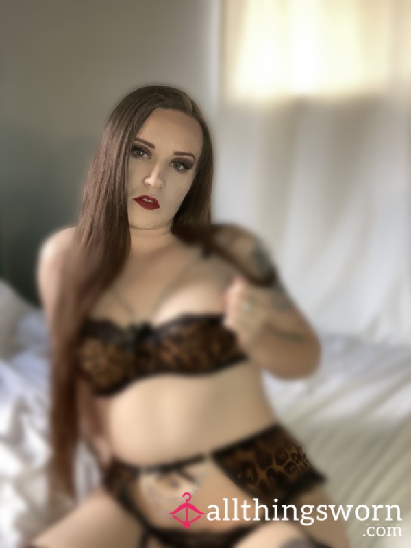 INSTANT PICS Leopard Print Lingerie Shoot!