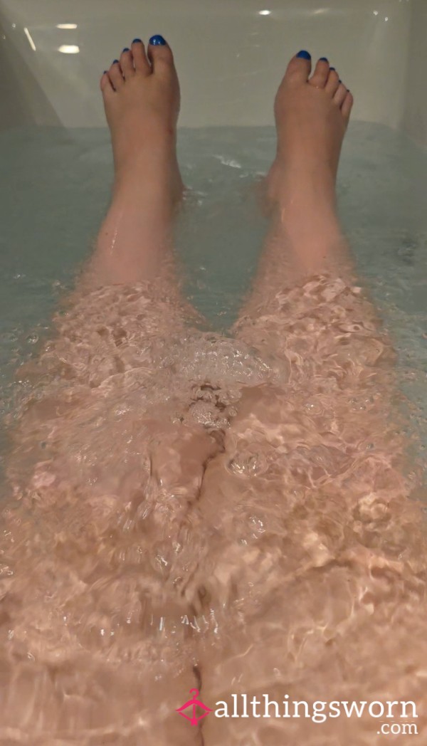 Jacuzzi Feet