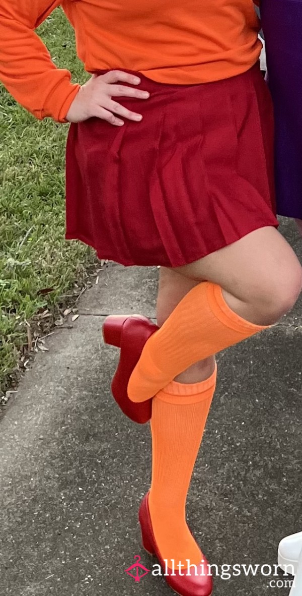 Jinkies 🧡💋 - Orange Knee High Socks