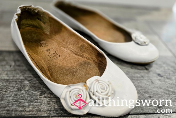 Ladies Extremely Well Worn Tatty White Flat Shoes With Dirty Soles For You Foot Fet**h Lovers