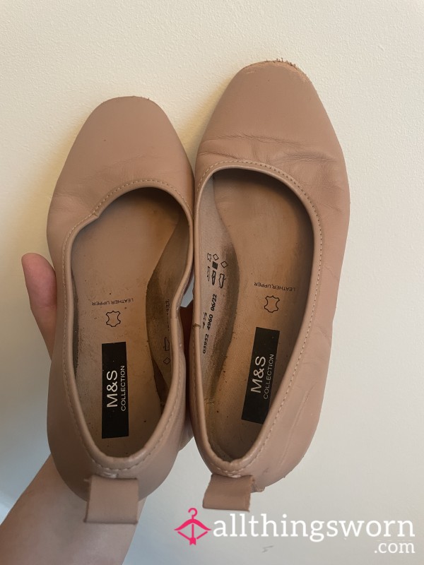 Nude Ballet Flats