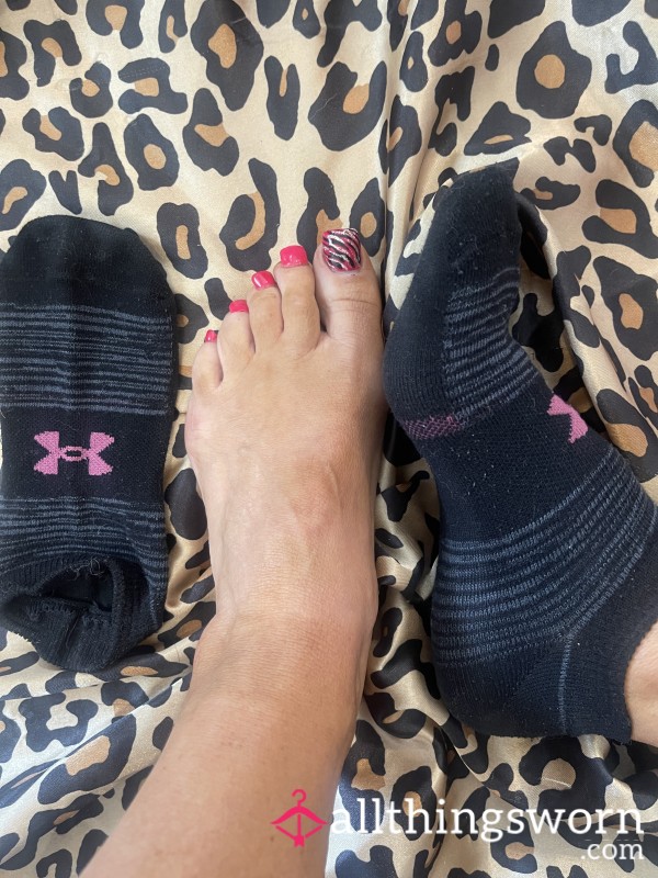 Old Black Striped Under Armour Cotton Socks