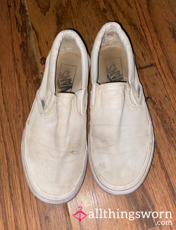 Old Exhausted Sport Vans (smell 10/10)