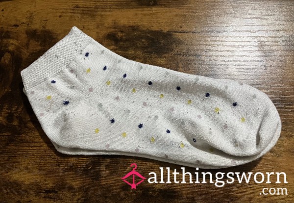 Old White Ankle Socks W/ Polka Dots
