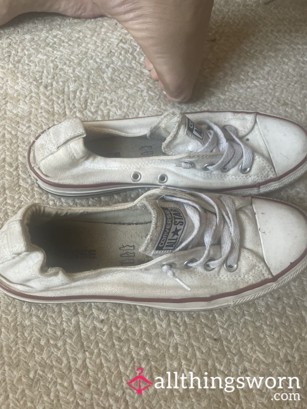 One Of A Kind Dirty No Socks Creamy Converses