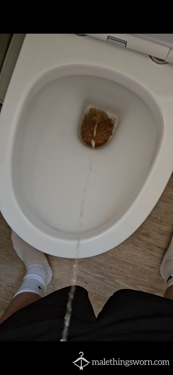 Over 1 Minute First Piss Of The Day