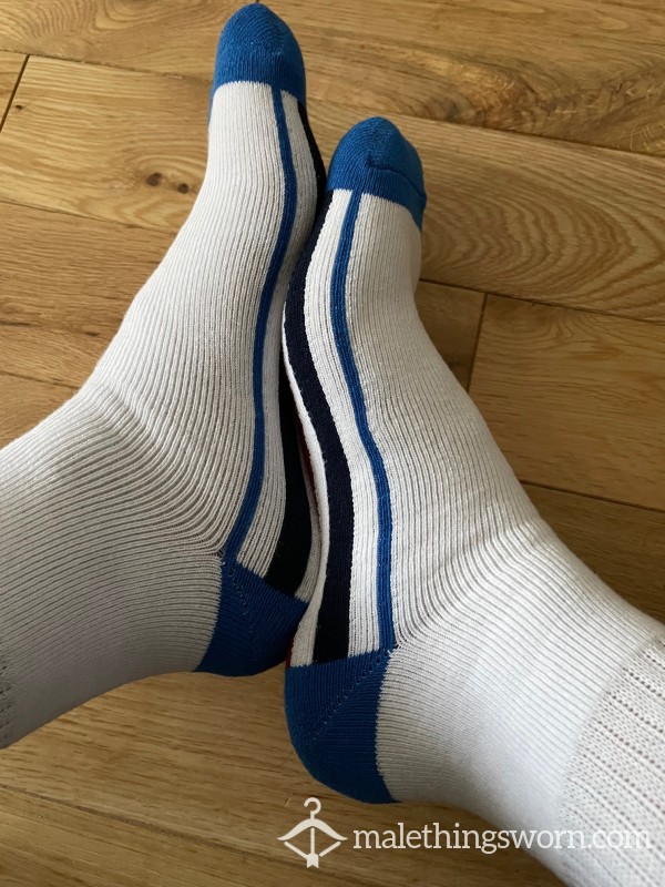 Pringle Scotland White Sports Crew Socks With Embroidered Logo And Blue & Burgundy Stripe Detail. Ready To Be Customised For You