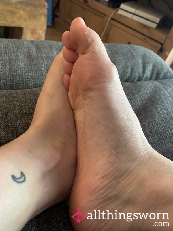 A**orted Feet Pictures 🦶💦