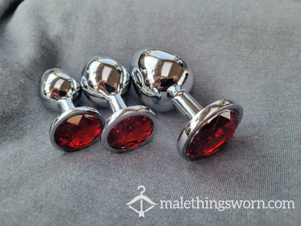 Red Bu*t Plugs