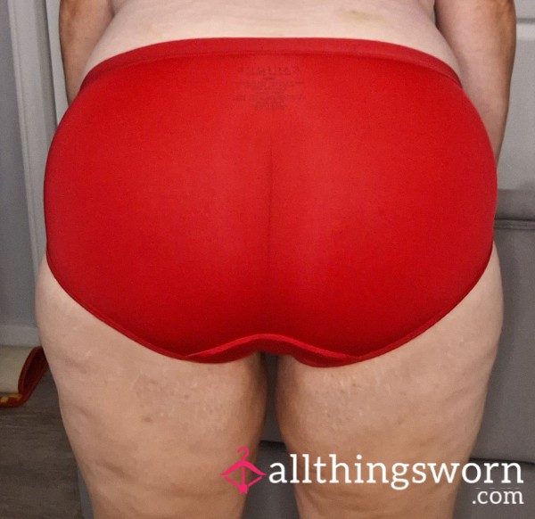 Red No-Show Hipster Panty With Lace Trim
