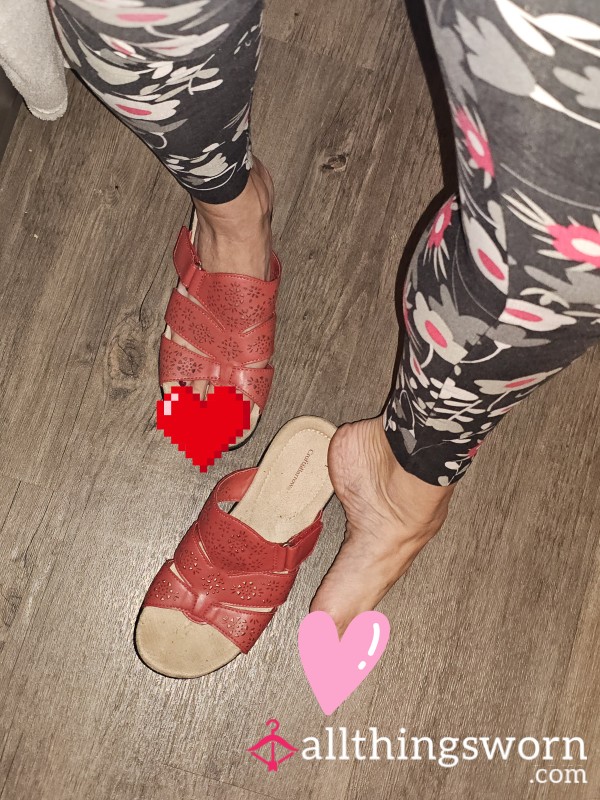 S**y Red Flat Sandals