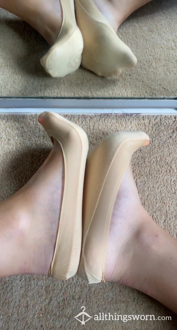 Smelly Nylon/cotton Footsies 🦶🤪