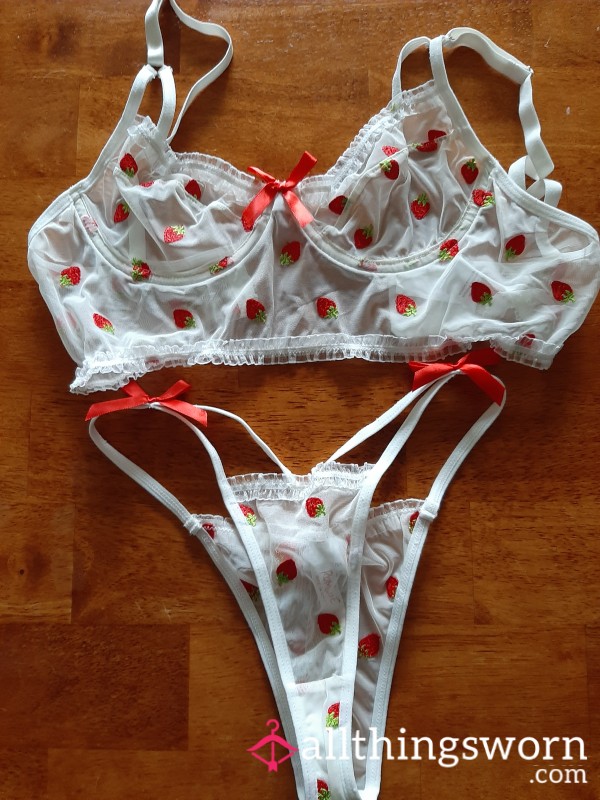 Strawberry Print Bra And Panty Set