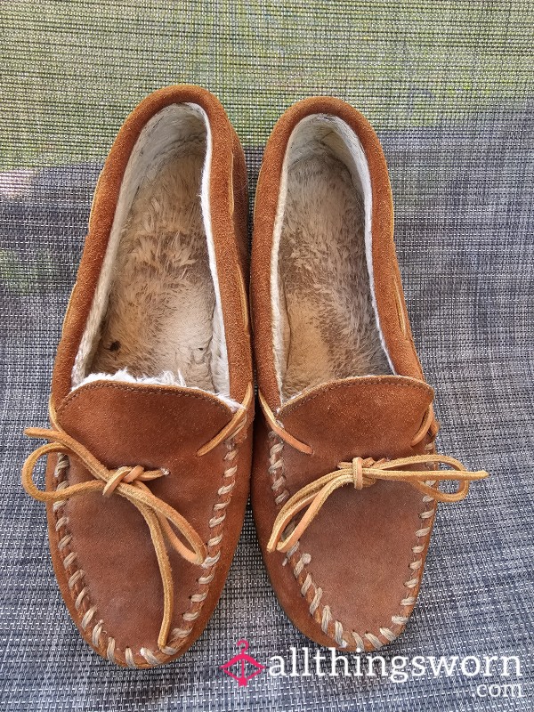 Tan Moccasin Shoes - Fur Lined