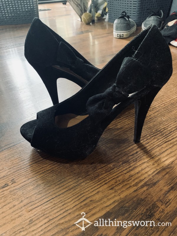 Used Black Heels  + Pics