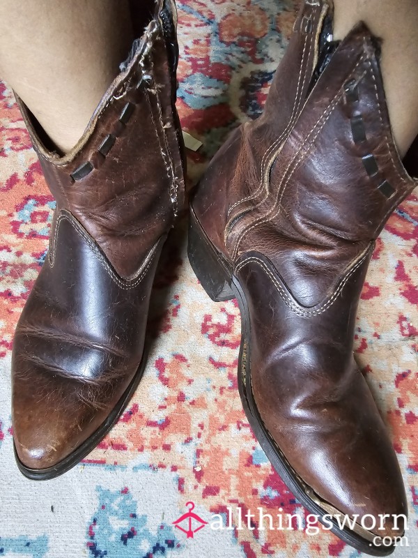 Well Worn And Love Ariat Booties