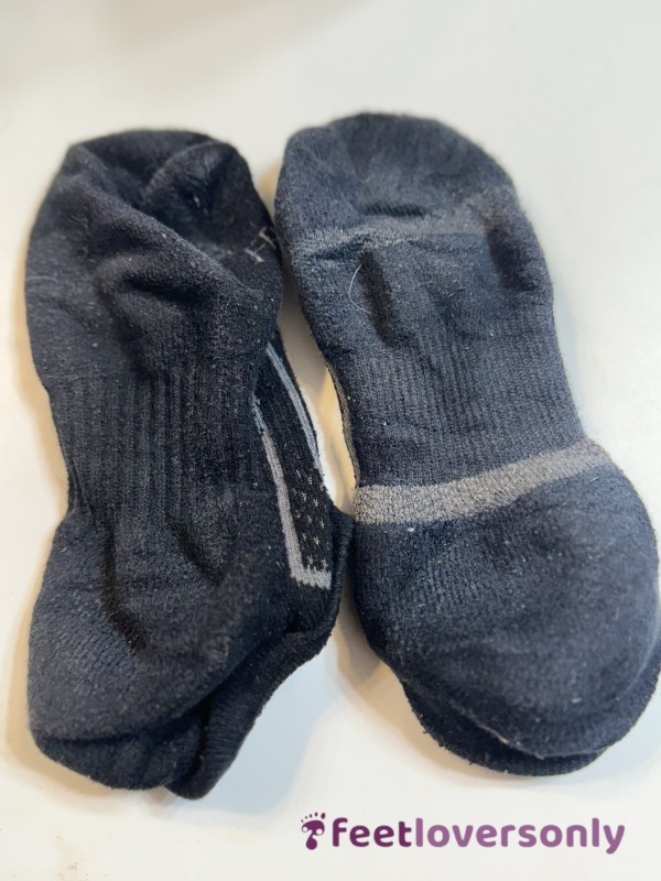 Well Worn Mismatched Dirty 👃🏻🧦Stinky Socks!