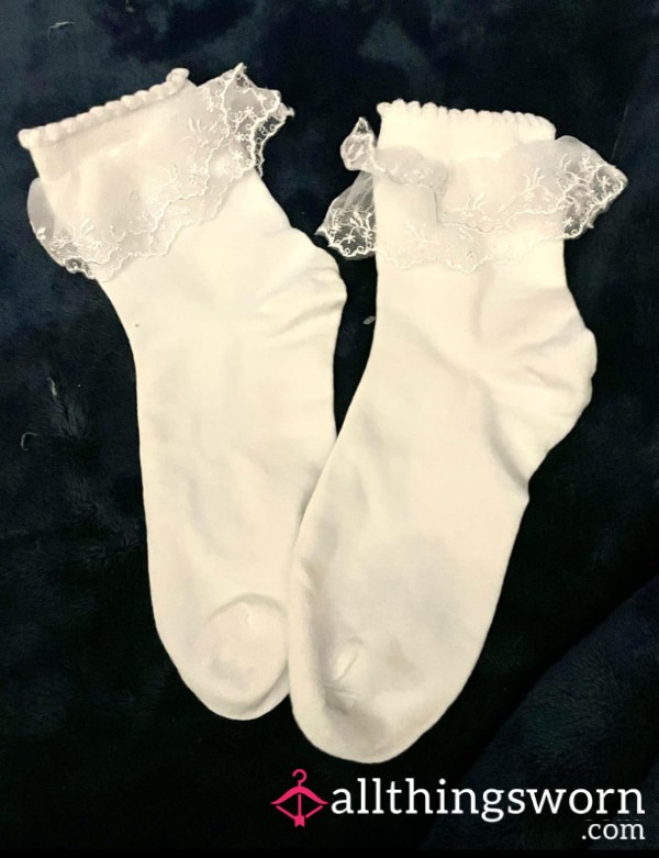 White Frilly Socks 🧦