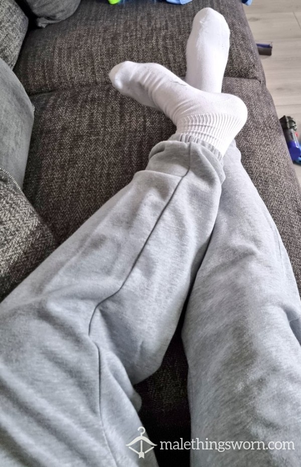 White Socks And Trackies: A Dirty Release 💦 💦