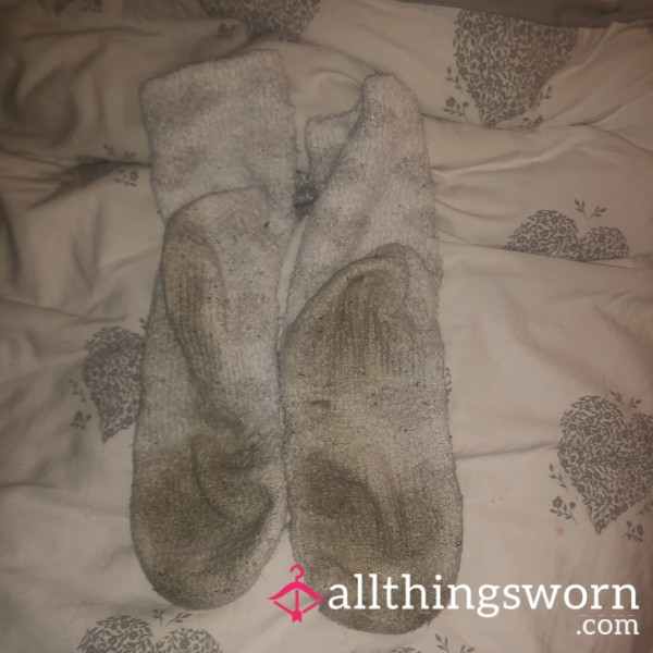 White With Grey Heart Warm Socks