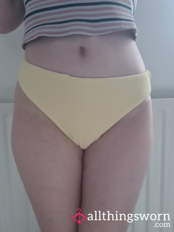 Yellow Bottoms 💛