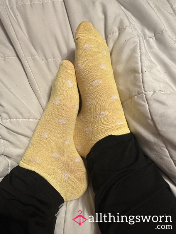 Yellow Heart Socks(goth Girl)