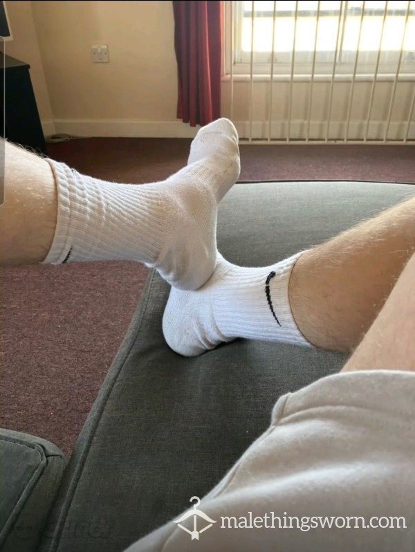 Usedsockandpantsseller